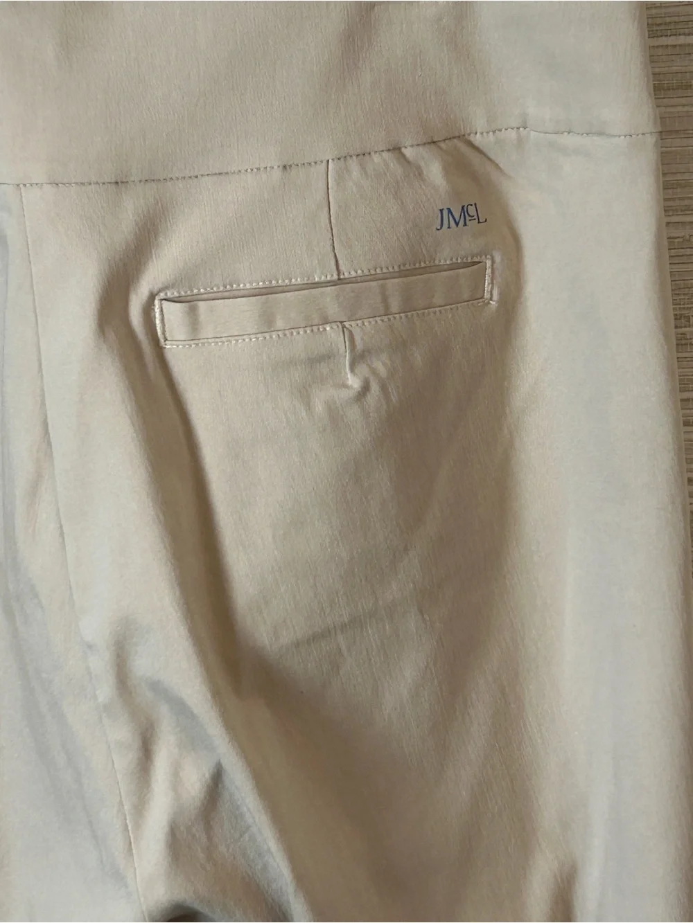 J.McLaughlin Size 12 Light Sand Tan Pull On Ankle Pants Curved Hem Stretch